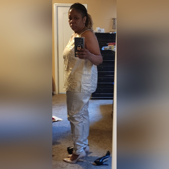 Shimmer Top - Picture 2 of 9